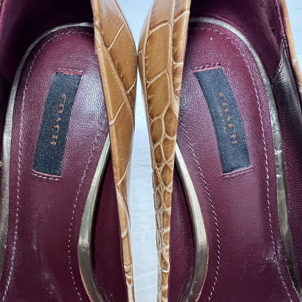 Coach Women’s Alligator Print Pumps Size 8.5 Brown - Picture 4 of 7
